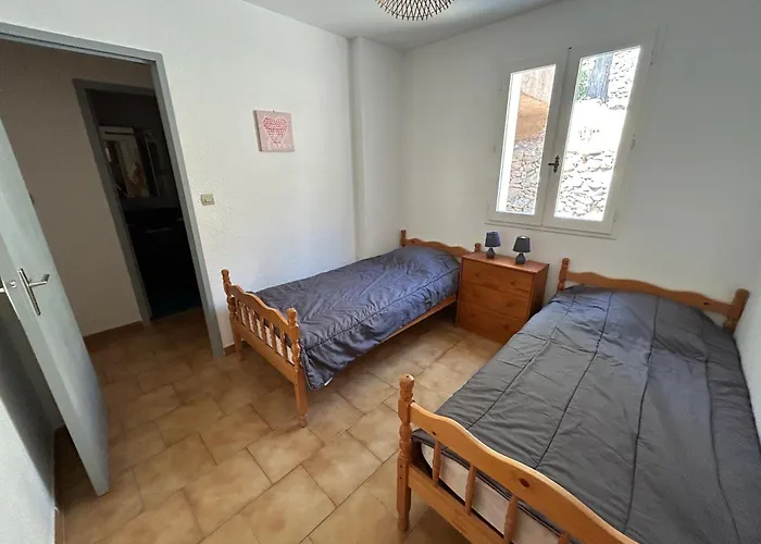 Petit Paradis Pres Ile Rousse Les Cortalines * Lama